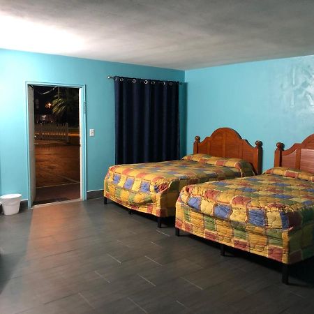 Slumberland Motel Сенфорд Екстер'єр фото